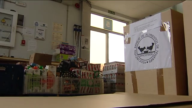 Imagen de archivo de alimentos preparados para ayuda alimentaria