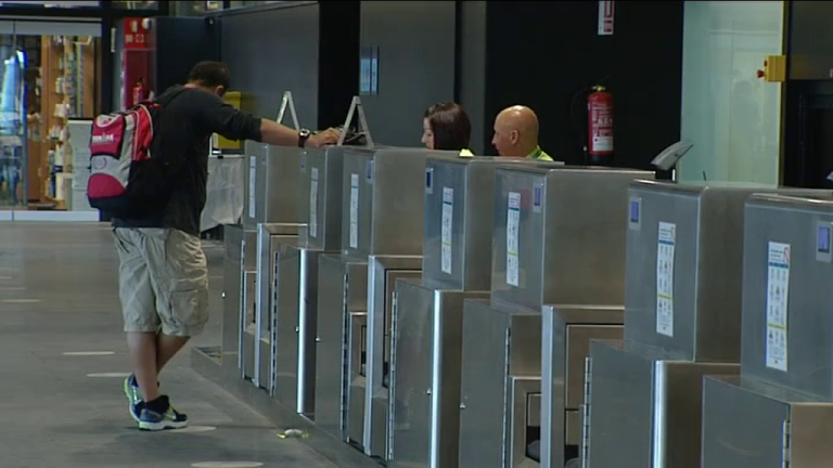 Los residentes canarios podrán acceder a un test en la Península a cargo del Gobierno canario