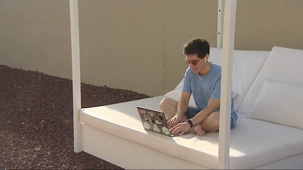 El teletrabajo resiste en Canarias tras dos años de pandemia, con un 11,1 %