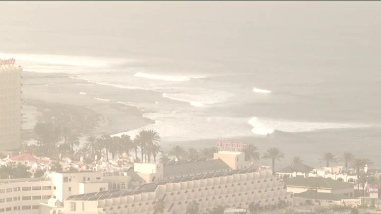 La tierra en suspensión se extiende ya por toda Canarias