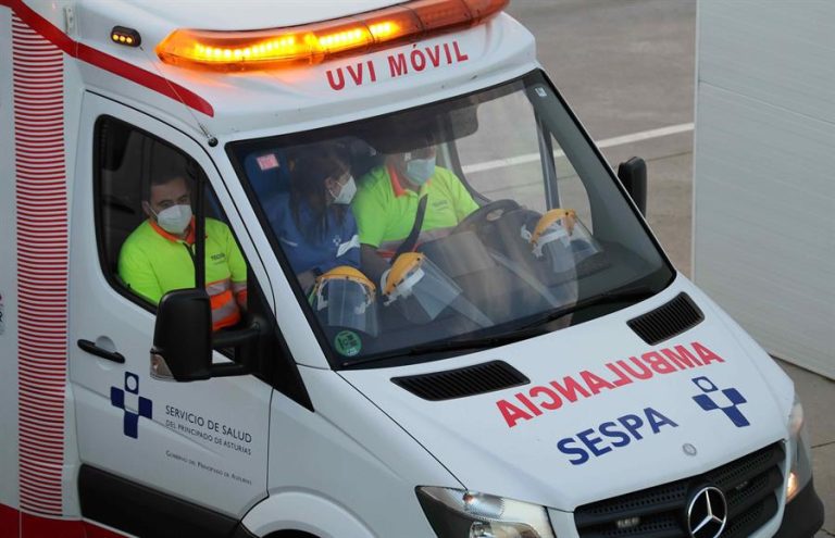 Sanidad notifica 724 muertos por covid este martes, la mayor cifra de fallecidos de la tercera ola en España