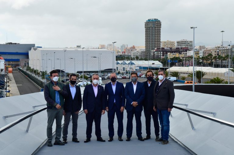 La pasarela peatonal ‘Onda Atlántica’ ya está abierta al público