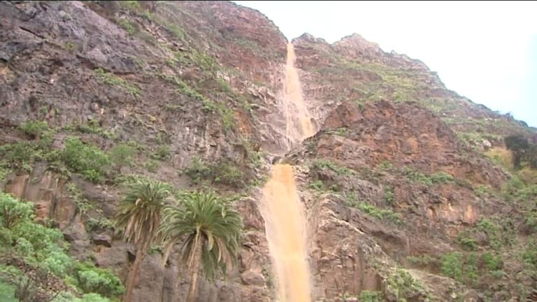 La vaguada atlántica riega todas las islas y deja nieve en La Palma y Tenerife