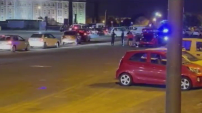 La Policía Local interviene en una concentración de más de 300 personas en Arrecife