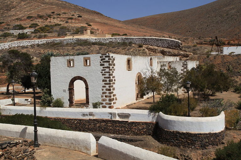Se inician sondeos arqueológicos en una cueva de la costa oeste de Fuerteventura