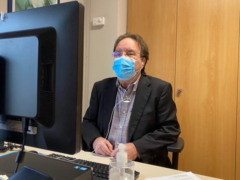 Amós García defiende la seguridad de las vacunas contra la covid-19