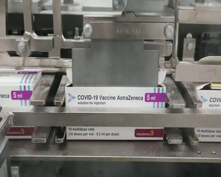 Sanidad propone ampliar la vacunación con AstraZeneca hasta los 65 años