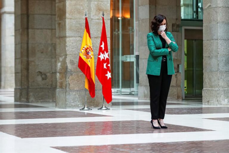 El PSOE denuncia a Ayuso y al Gobierno regional ante la Junta Electoral