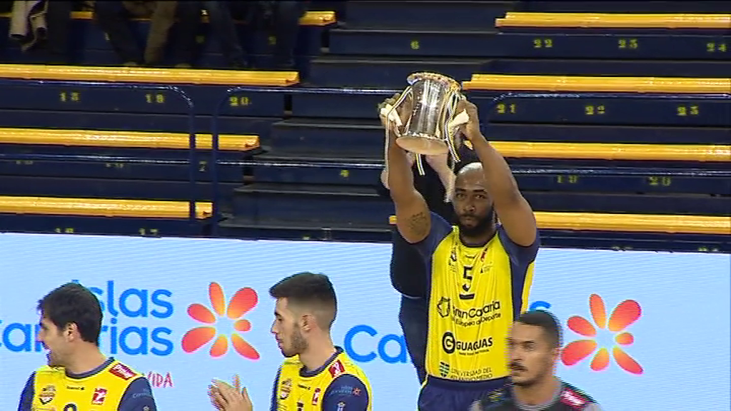 El CV Guaguas recupera el liderato de la Superliga y se asegura ser cabeza de serie