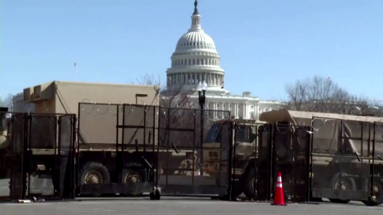 La Cámara Baja de EEUU suspende la sesión del jueves ante una alerta en el Capitolio