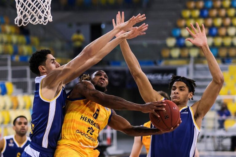El Herbalife Gran Canaria se coloca en las semifinales de la Eurocup (66-64)
