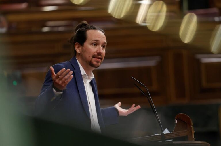 Iglesias dejará su acta de diputado antes de dimitir como vicepresidente