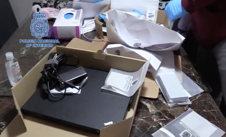 Detenidas 57 personas por extorsionar a usuarios de web de servicios sexuales