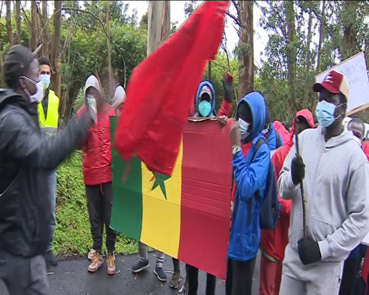Un millar de personas se concentran en Tenerife para reivindicar la continuidad en las rutas migratorias