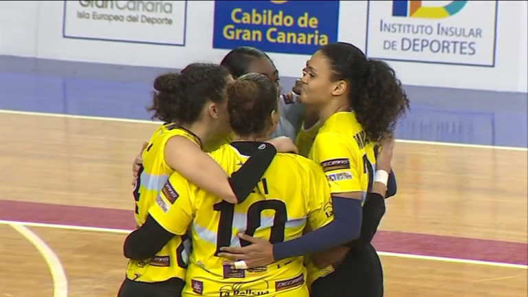 Fin de semana de éxitos para el voleibol canario