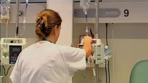 Canarias registra tres fallecimientos y 175 casos de COVID-19 