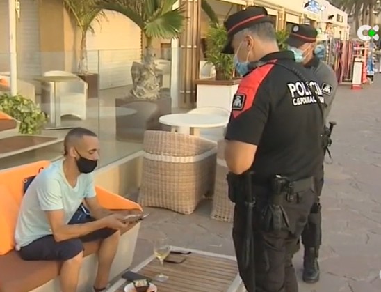 Los ayuntamientos de las islas refuerzan los dispositivos policiales en Semana Santa