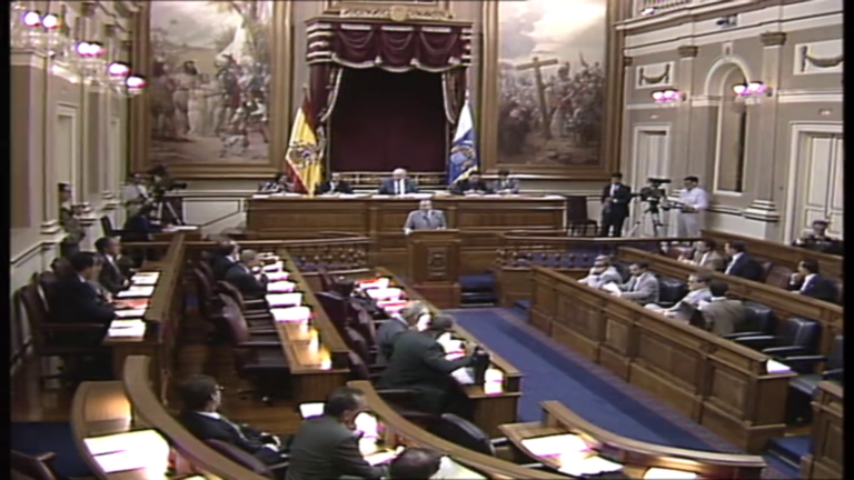 Canarias, historia de un debate