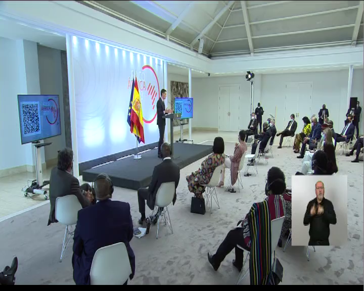 Pedro Sánchez pide unión con África para combatir las mafias