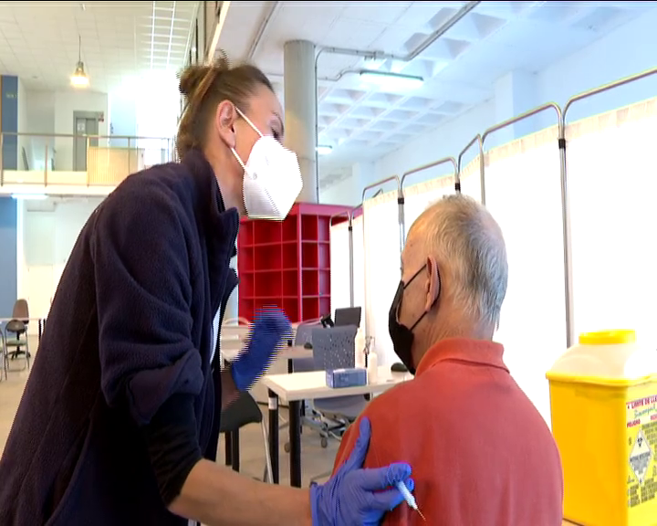 Entra en funcionamiento un recinto para vacunaciones masivas