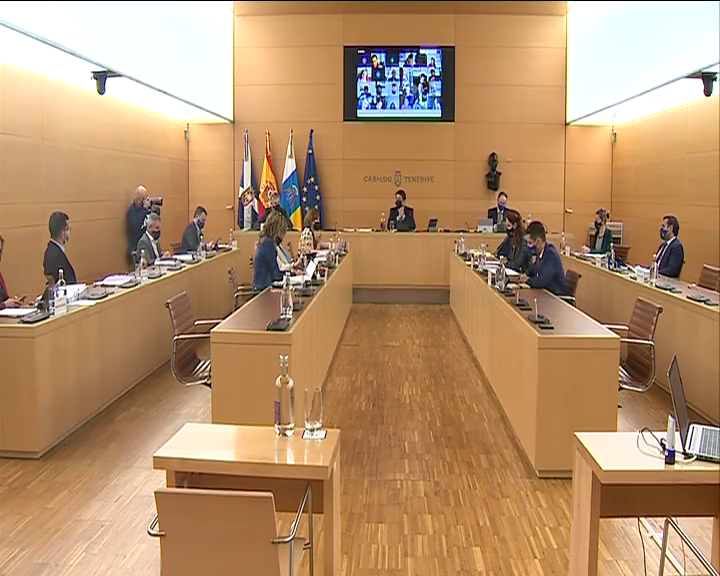 El Cabildo de Tenerife celebra tras un año, el primer debate sobre el estado de la isla