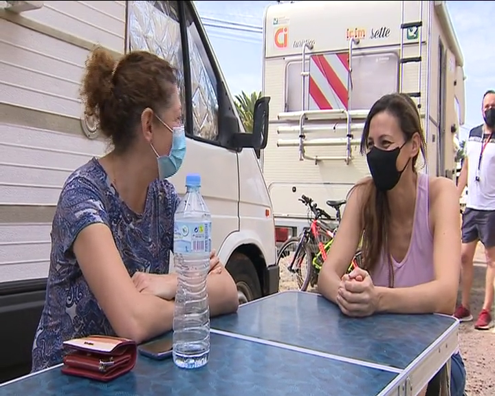 Más de un centenar de autocaravanas llegan hasta Las Teresitas para pasar la Semana Santa