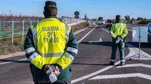 Investigan a dos menores que circulaban en moto sin carné y sin seguro