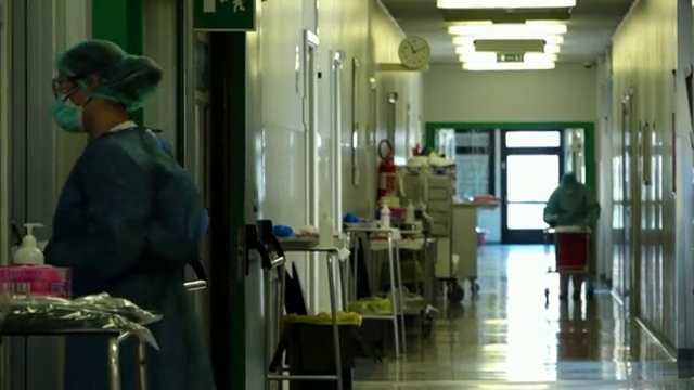 Casi la mitad de las UCI con respirador en Canarias están libres