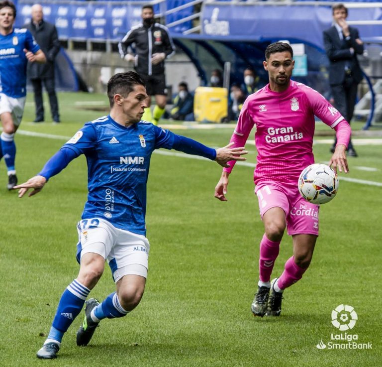 0-0. Álvaro Valles y la lluvia mojan la pólvora en el Tartiere