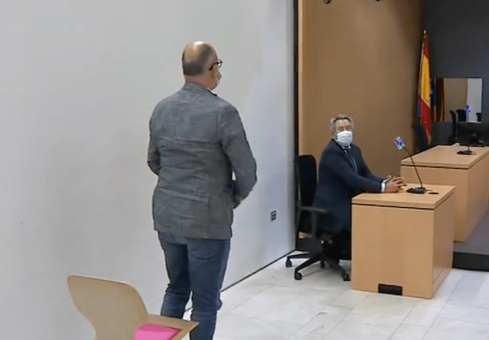 Luis Roca lamenta el incidente con Cristina Abreu, a la que le pide disculpas públicamente