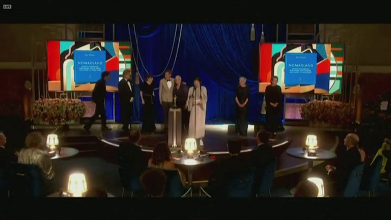 «Nomadland» hace historia en los Óscar de la pandemia