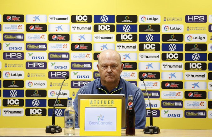 Pepe Mel recuerda que el Oviedo les ganó «con justicia» en la primera vuelta