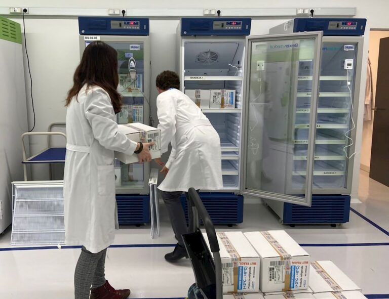 Sanidad amplía de 12 a 16 semanas la segunda dosis de AstraZeneca en menores de 60 años