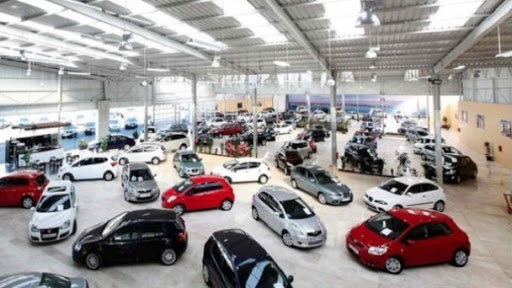 La matriculación de turismos y todoterrenos ha caído un 49 % en Canarias