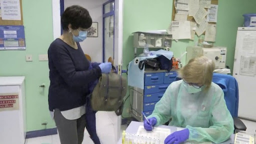 La incidencia de covid sube a 174 casos, con Navarra y Madrid a la cabeza