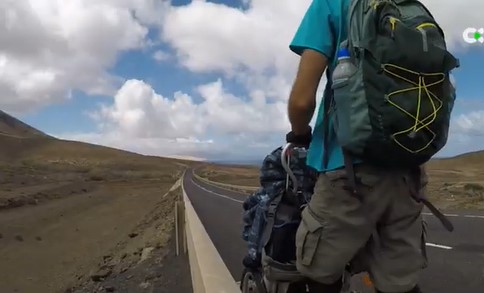 La caminata contra el cáncer del canario Sergio Durango