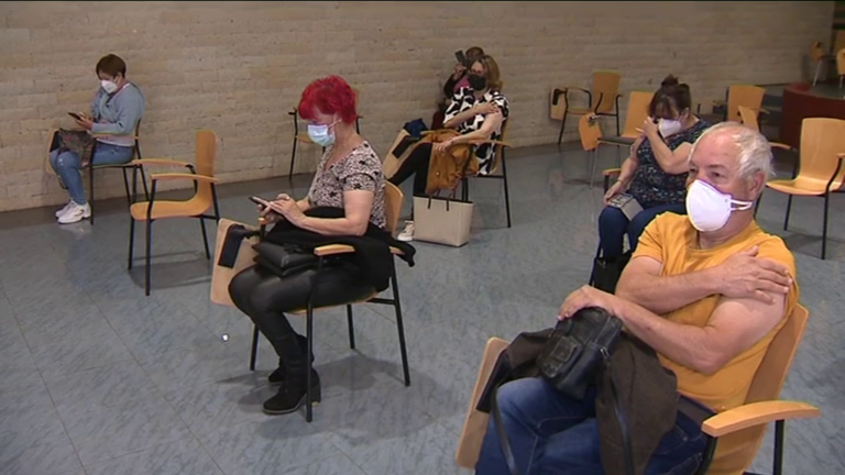 La vacunación continúa este domingo