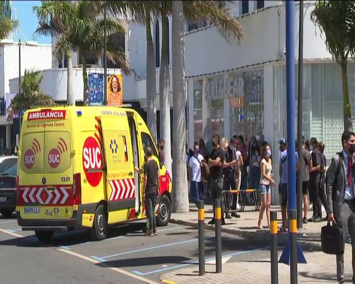 Tres heridos, uno de ellos con quemaduras de primer grado, al incendiarse la cocina de un restaurante