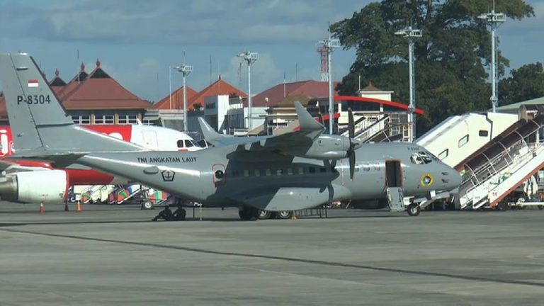 Estados Unidos anuncia que enviará recursos para buscar el submarino indonesio