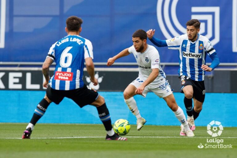 El ‘Tete’ deja sin su fiesta de campeón al Espanyol (1-1)