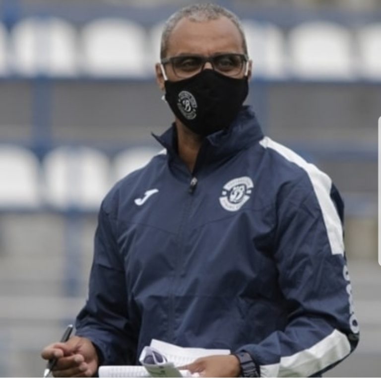 «Estar fuera te hace valorar y echar mucho de menos el calor humano de los canarios»