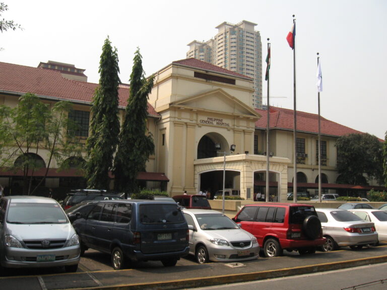 Un incendio en el principal hospital de Filipinas obliga a la evacuación de más de 500 pacientes