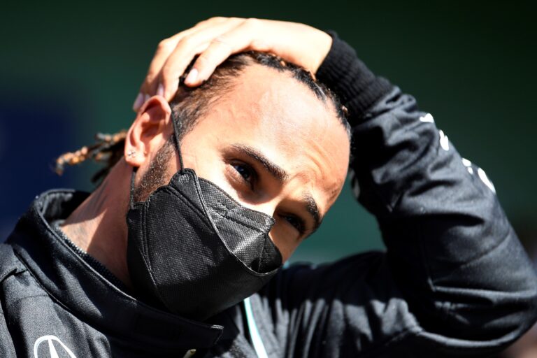 Hamilton gana en Portimao, donde Alonso fue octavo y Sainz, undécimo