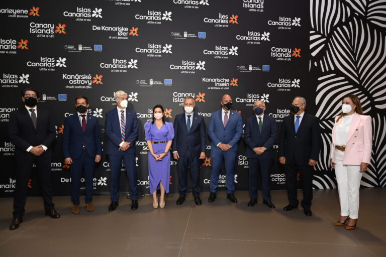 Canarias ha cerrado el 100% de plazas aéreas con la península este verano