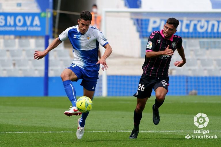 El RCD Mallorca celebra en el Heliodoro su retorno a Primera (0-1)