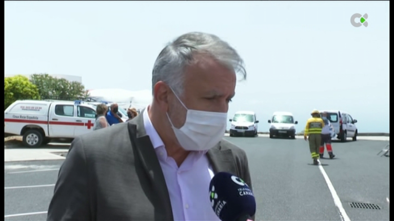 Torres se muestra optimista con la evolución del fuego, aunque instó a mantener la cautela