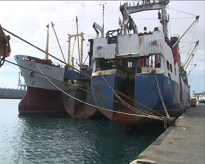 Los marineros del buque Frío Uve anclado Puerto de La Luz y de Las Palmas regresarán a sus casas