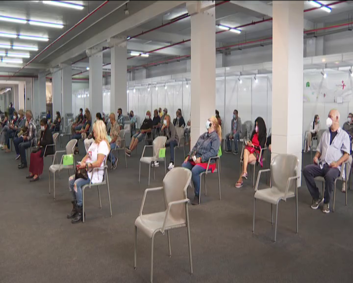 Este domingo continúa la vacunación sin cita previa a aquellos que superan los sesenta años