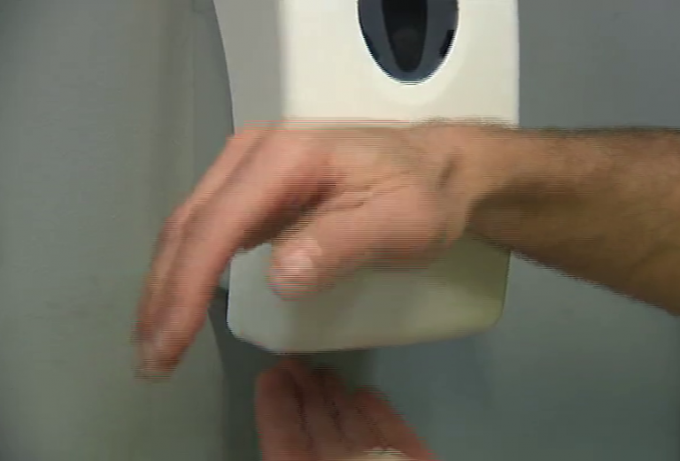 Lavarse las manos, un gesto que se debe perpetuar pese a las vacunaciones masivas