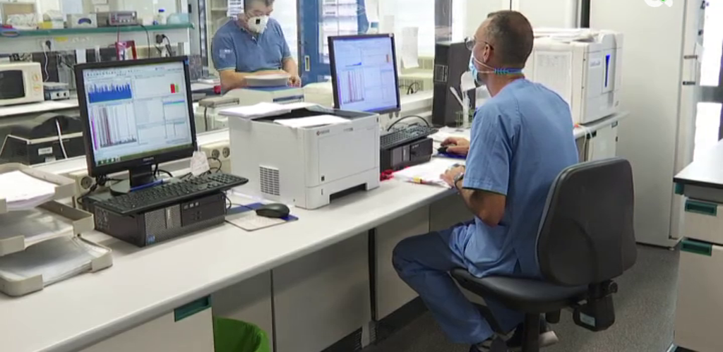 Sanidad notifica 8 fallecimientos y 1.265 nuevos positivos